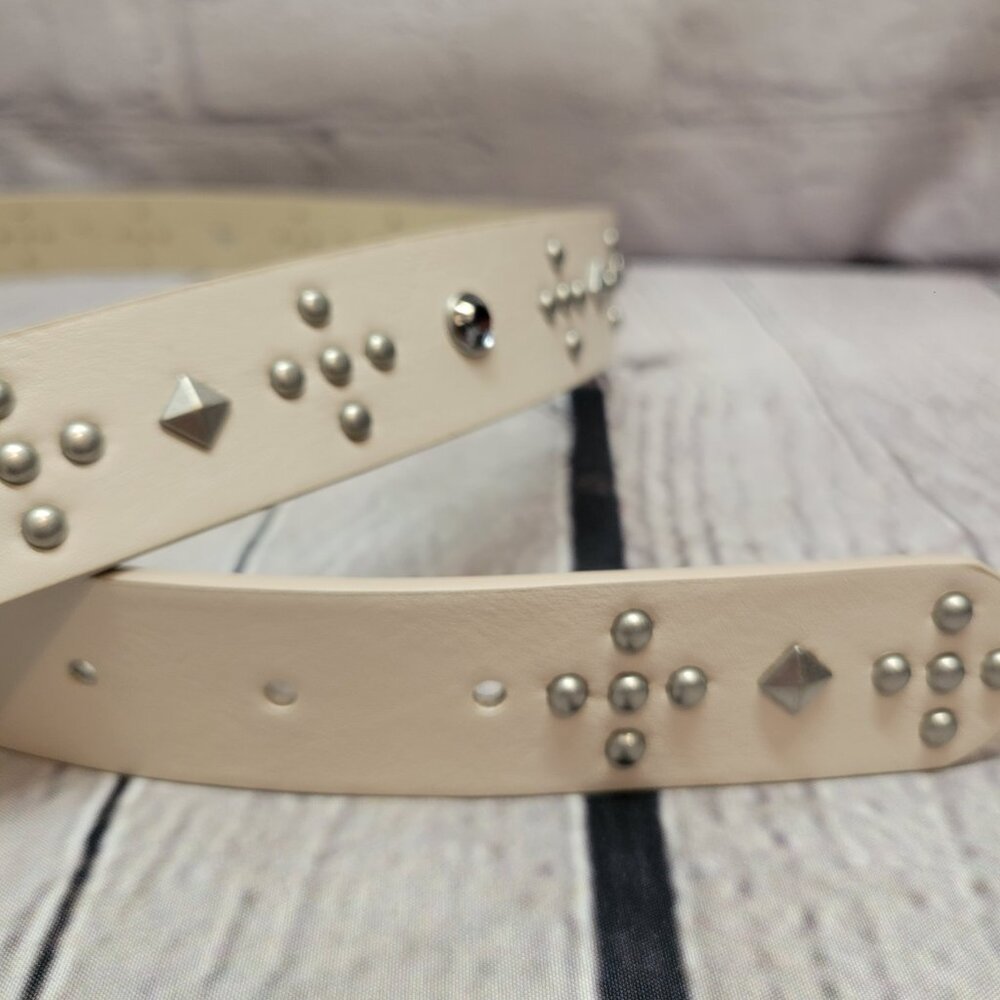 Levi's Women's Western Studded Faux-Leather Belt - Picture 3 of 6